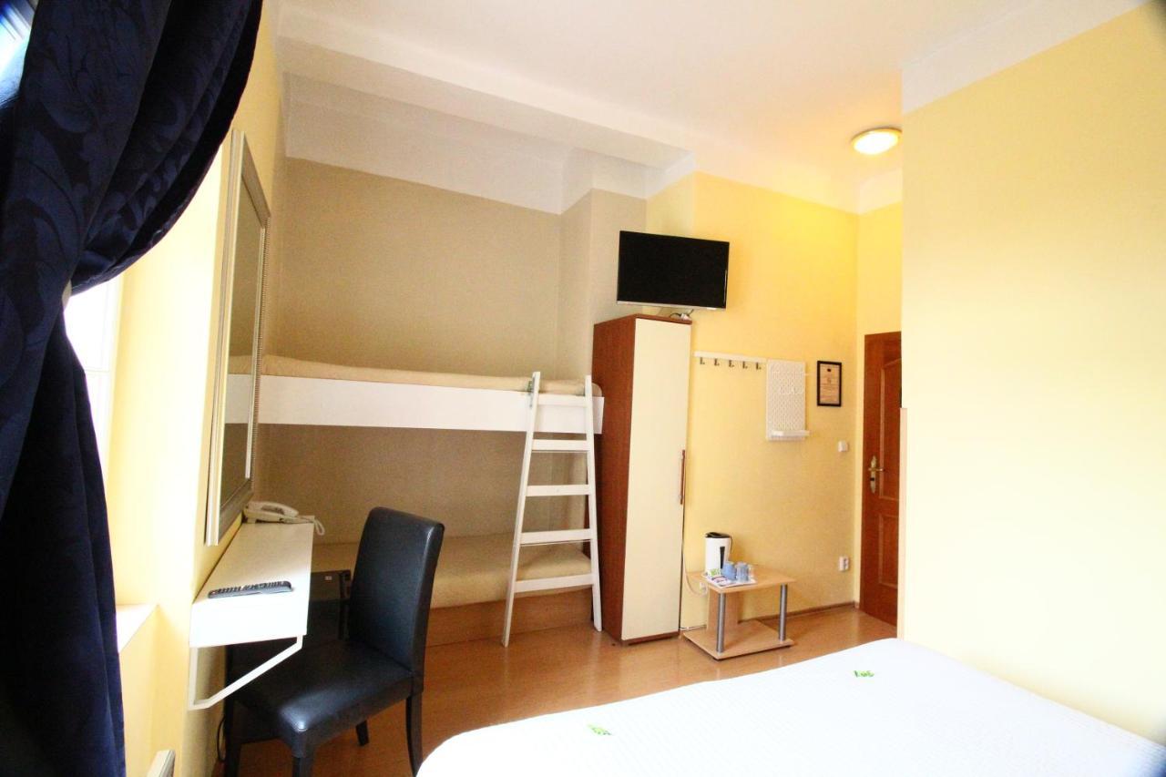 City Lounge Crown Hotel - Prague — Fotky 2